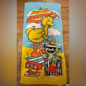 BIG BIRD & OSCAR At The beach Beach Towel VINTAGE. RARE.